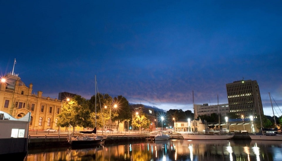 night-time-view-hobart-docksaustralia